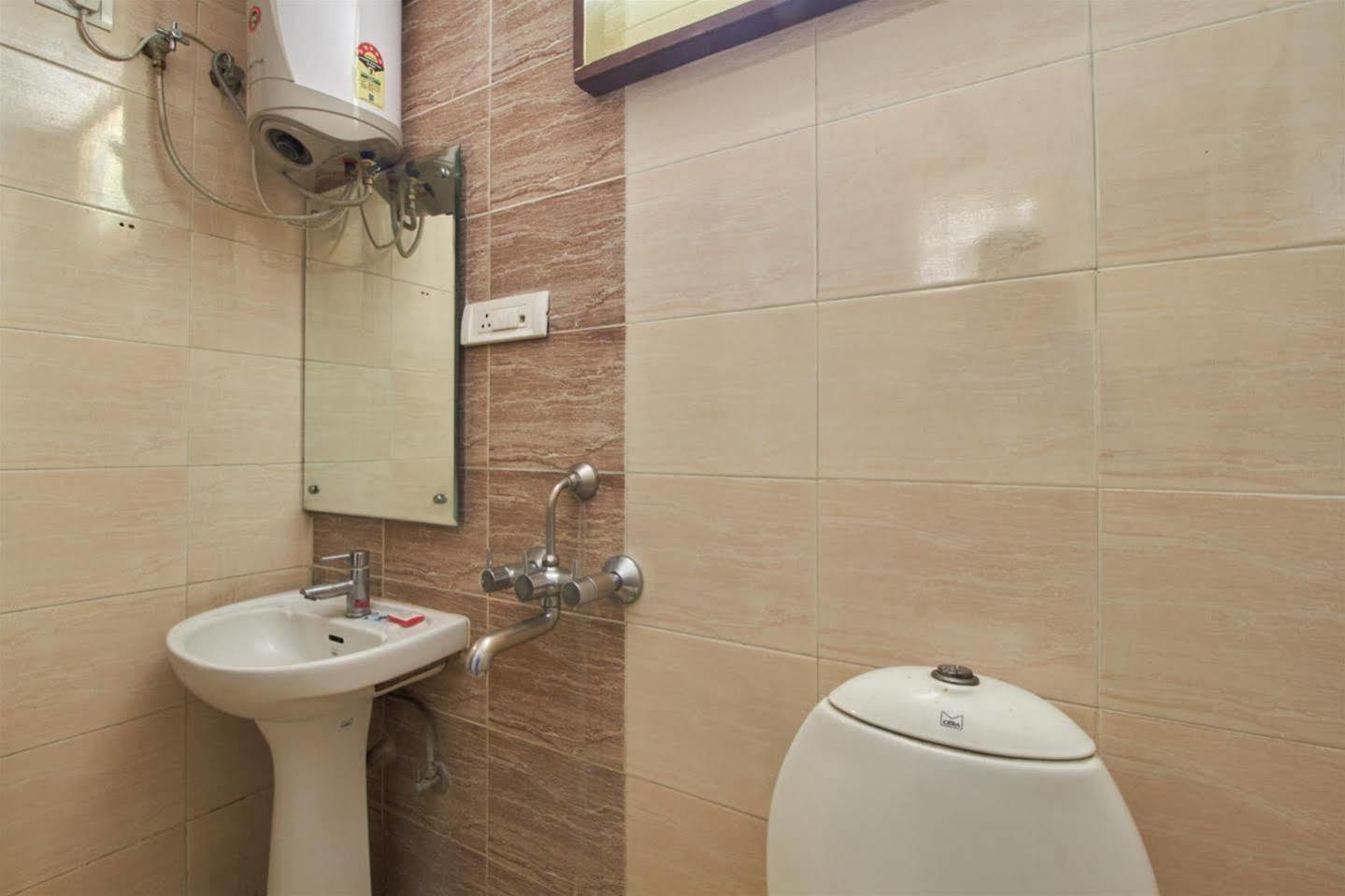 Fabhotel Royal Residency II - Nr Lakdikapul Metro Station Haïdarabad Extérieur photo