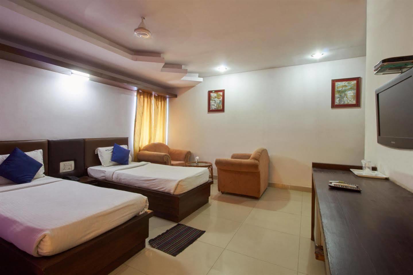 Fabhotel Royal Residency II - Nr Lakdikapul Metro Station Haïdarabad Extérieur photo