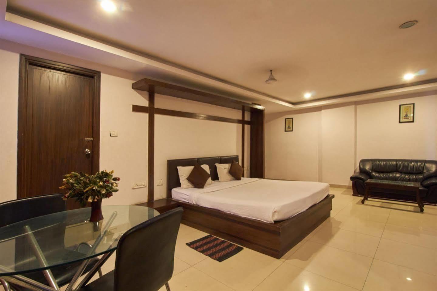 Fabhotel Royal Residency II - Nr Lakdikapul Metro Station Haïdarabad Extérieur photo