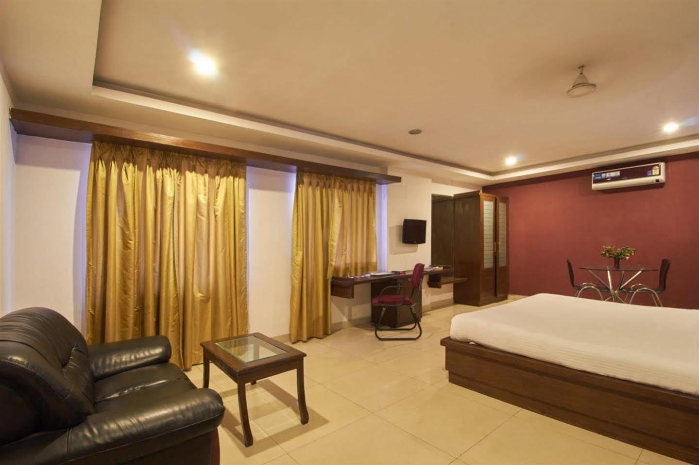 Fabhotel Royal Residency II - Nr Lakdikapul Metro Station Haïdarabad Extérieur photo
